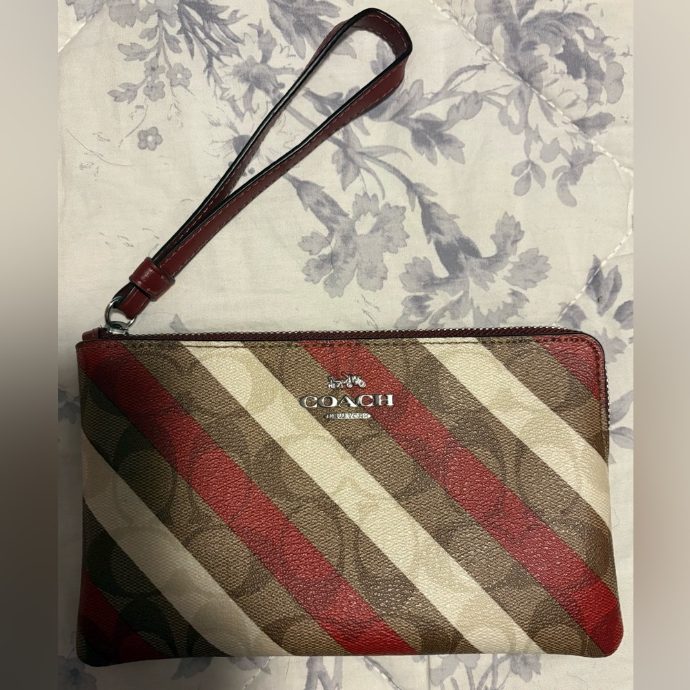 Coach Diagonal Signature Wristlet - Brown, Red, Cream